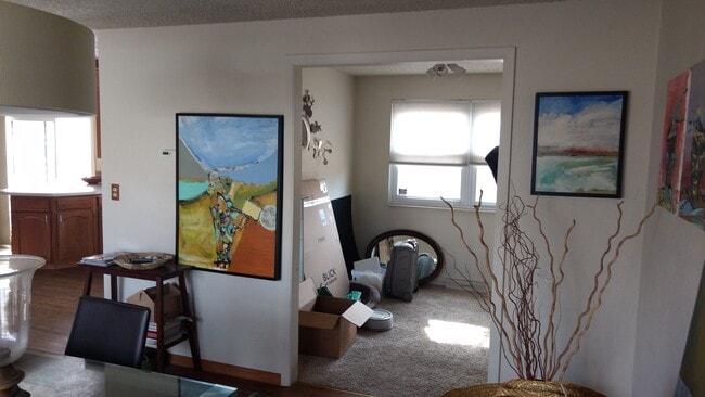 Building Photo - Nostalgic 3 bed/2.5 Bath house in North Bo...