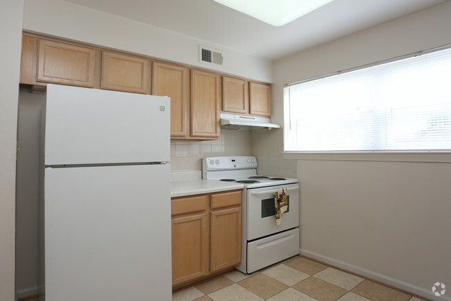 Admiral's Way Apartments - Apartments in Norfolk, VA | Apartments.com