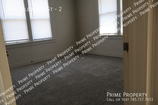 Building Photo - 205 S Eleventh St