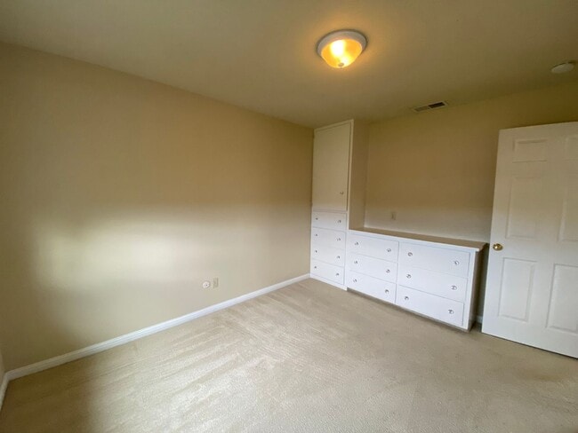 Building Photo - REDUCED!!! Beautiful (Secluded) 3 bedrooom...
