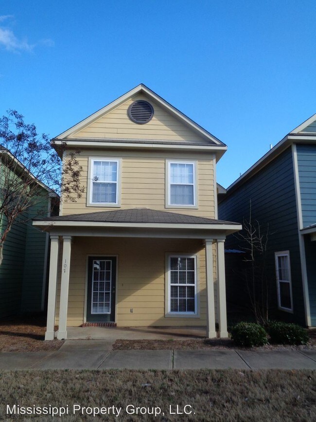 Building Photo - 3 br, 3 bath House - 107 Mondrian Place