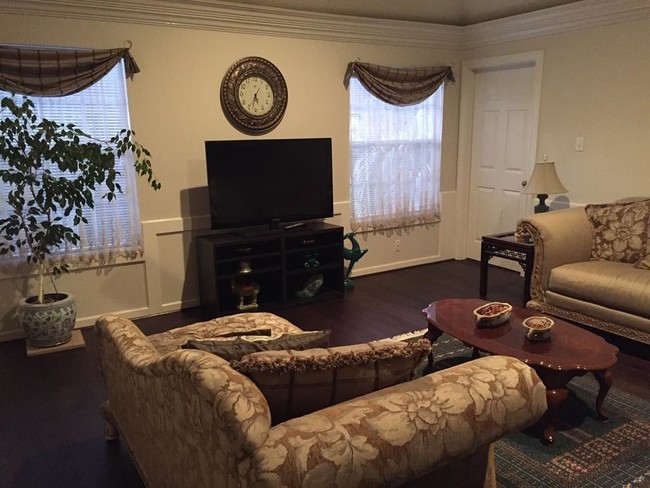 Building Photo - 5219 Spartan Dr