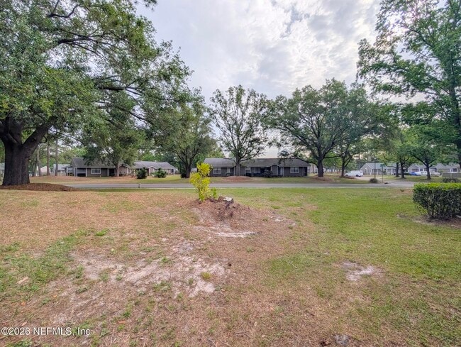 Building Photo - 8412 Long Meadow Cir N