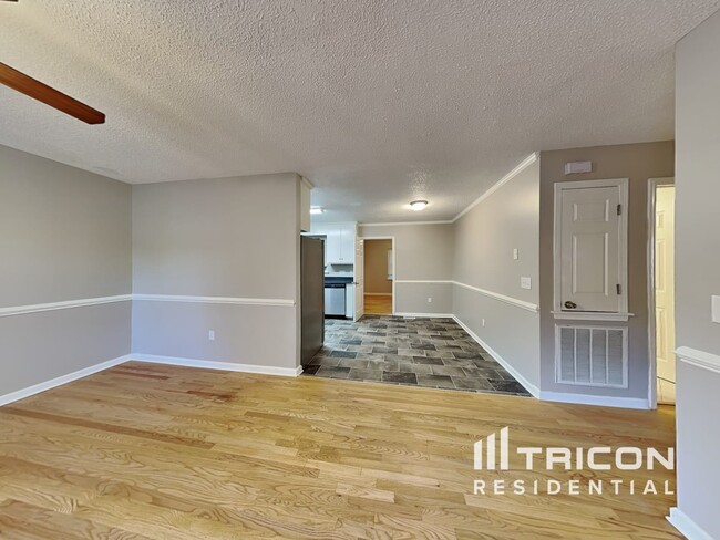 Foto del edificio - 1229 Moss Acres Ct