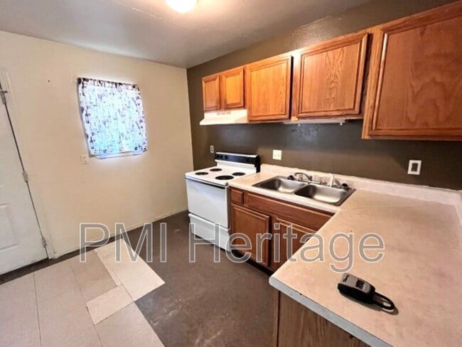 Foto del edificio - 809 E Huntsville Ave