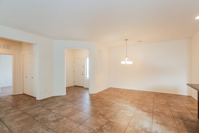 Foto del edificio - 4945 W Fawn Dr