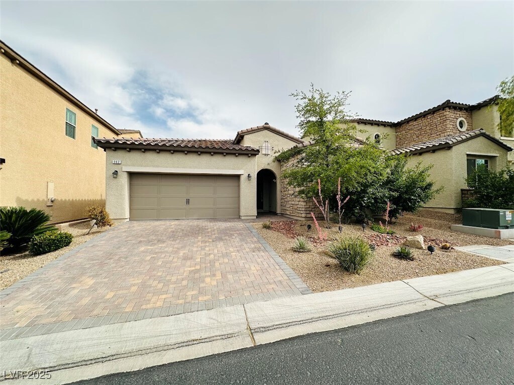 Foto principal - 962 Whitworth Ave