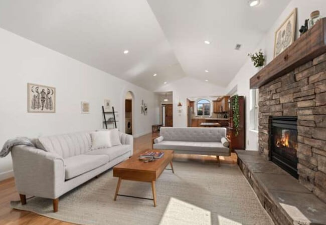 Foto del edificio - 21302 NE Brooklyn Ct