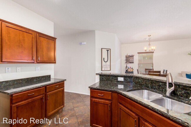 Building Photo - 3 br, 2 bath House - 10811 W El Cortez Pl