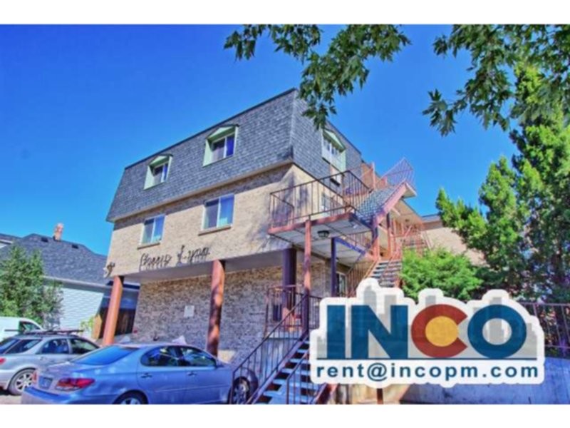 Foto principal - Convenient location! 2 bed 1 bath Apartmen...