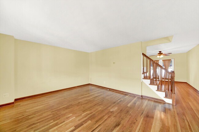 Building Photo - 1746 Stokesley Rd