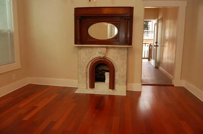 Building Photo - 2550 Sutter St