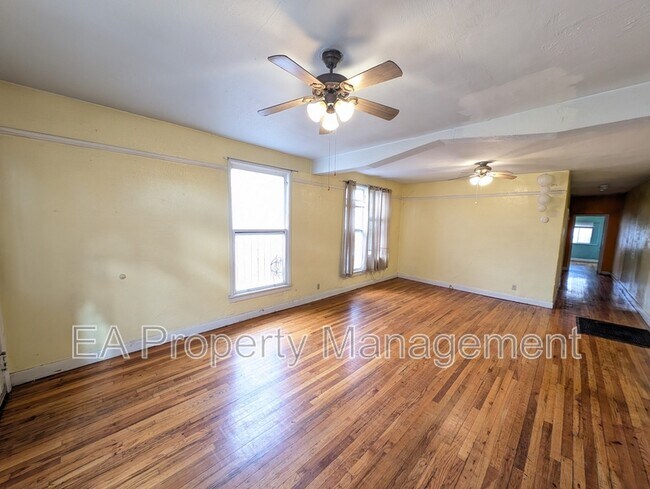 Foto del edificio - 808 13th St NW