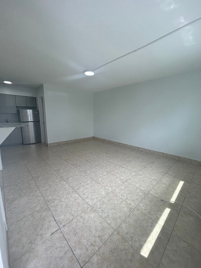 Photo - 7511 Venetian St Apartment