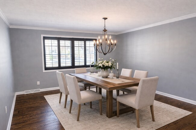 Foto del edificio - 26930 Elmwood Dr