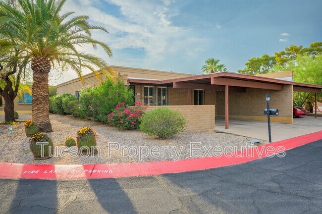 Building Photo - 510 W Cll Lago