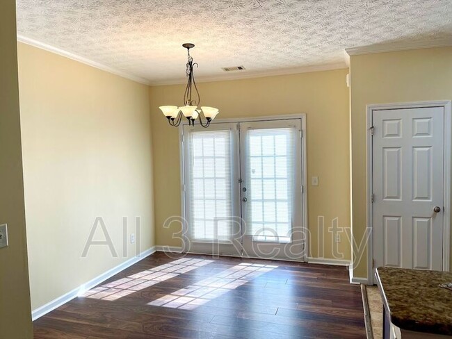 Building Photo - 4132 High Park Ln