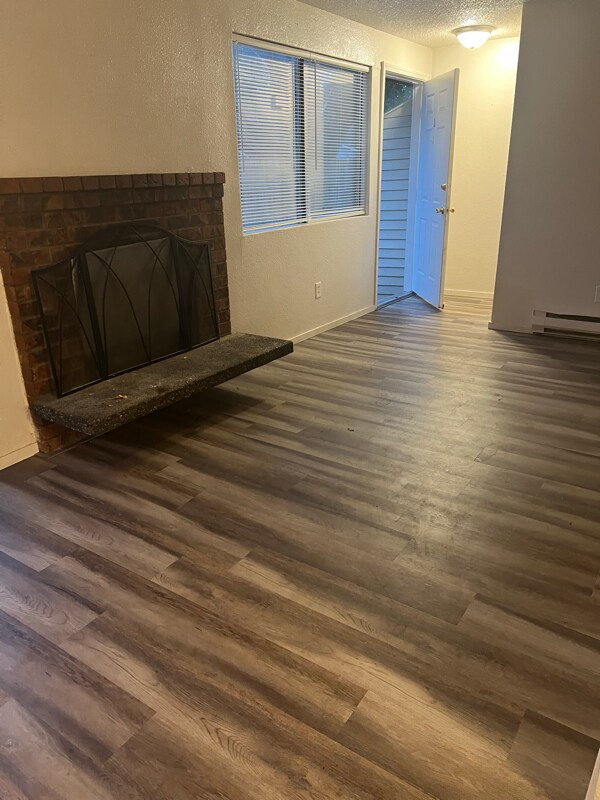 Building Photo - 220 Ellingson Dr