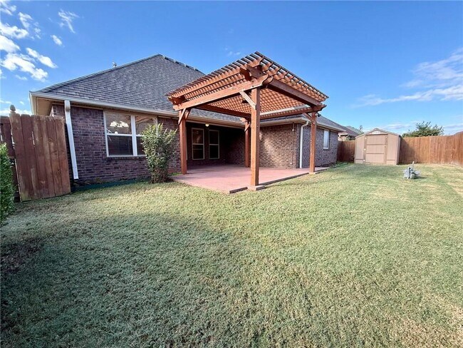 Foto del edificio - 1271 Coventry Ln