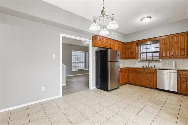 Foto del edificio - 8945 Camfield Way St