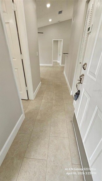 Foto del edificio - 2504 Grassy Point Dr