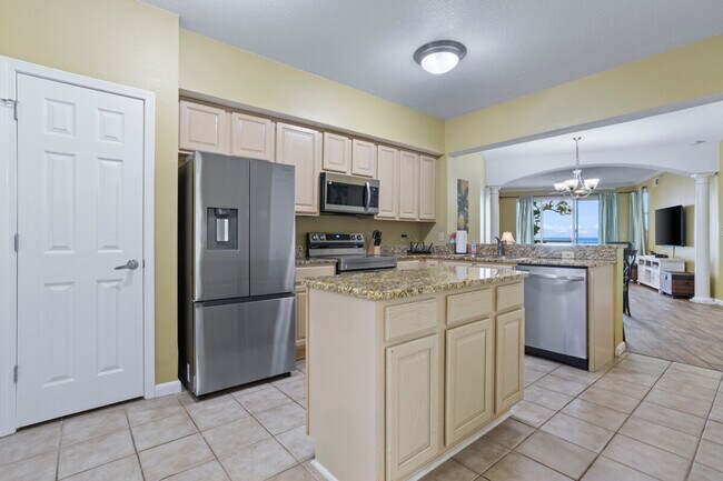 Foto del edificio - 2230 Beach Blvd