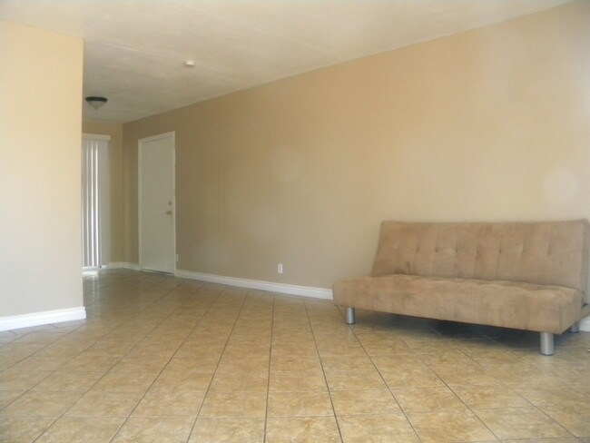 Building Photo - 6428 Evergreen Ave