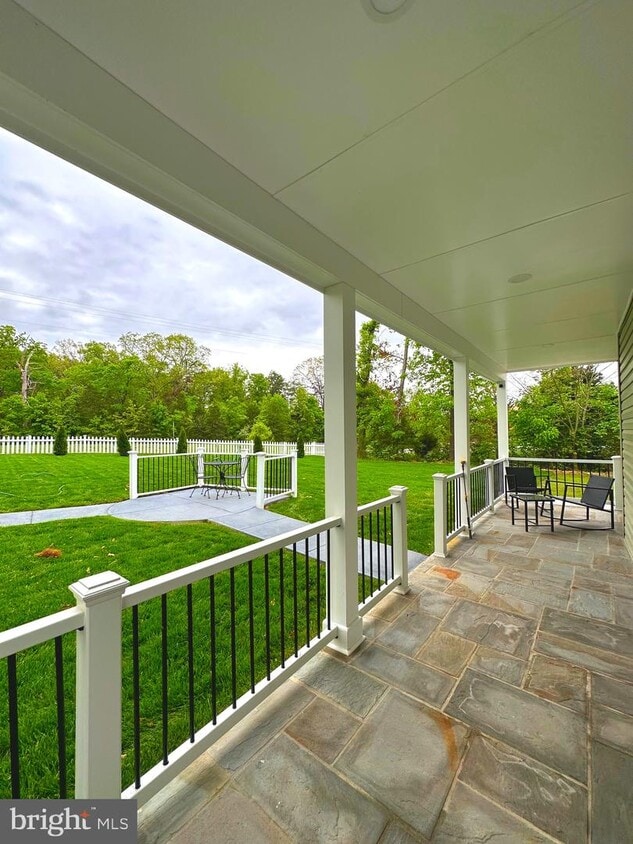 Foto principal - 25113 Elk Lick Rd