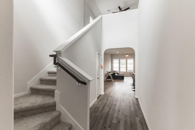 Building Photo - 23534 Goodfellow Dr