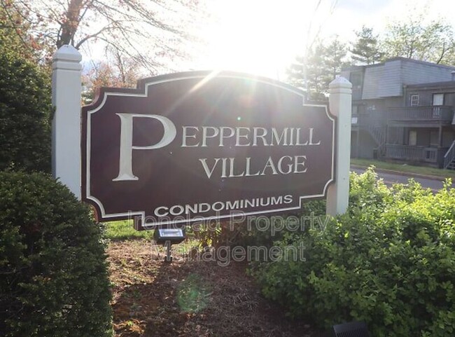Foto del edificio - 143 Burgundy Hill Ln