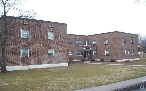 Building Photo - Winston Court Apartments
