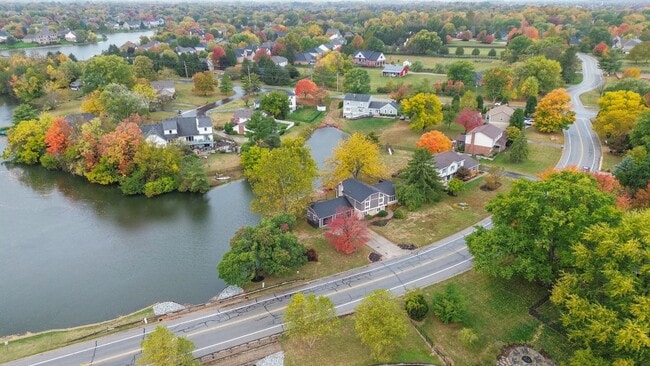 Foto del edificio - AVAILABLE NOW! Waterfront Living in Carmel!