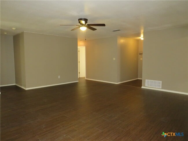 Foto del edificio - 2501 Westwood Dr