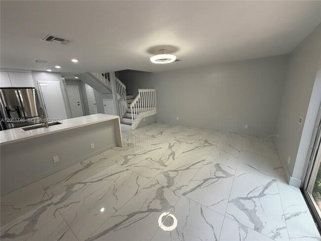Foto del edificio - 774 NW 42nd Pl