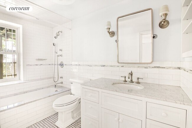 Building Photo - 234 Wyckoff St