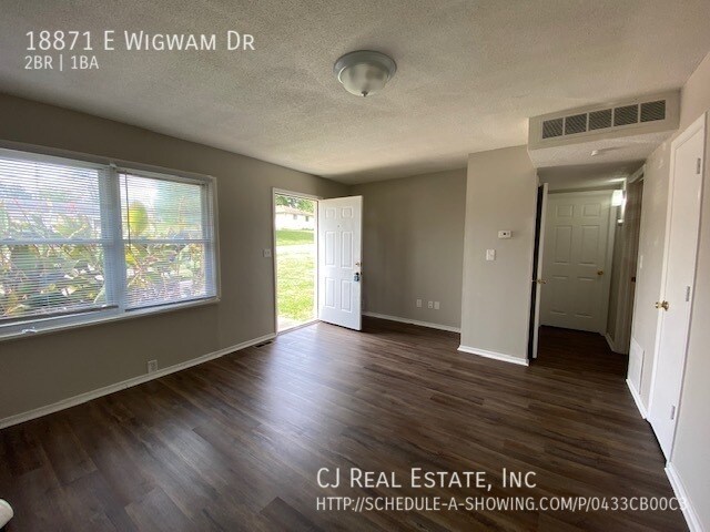 Building Photo - 18871 E Wigwam Dr