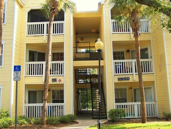 Building Photo - 1037 S Hiawassee Rd