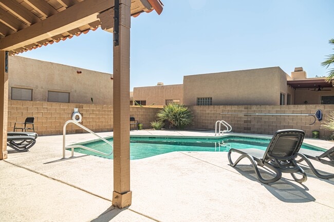 Building Photo - 3742 N Bay Horse Loop