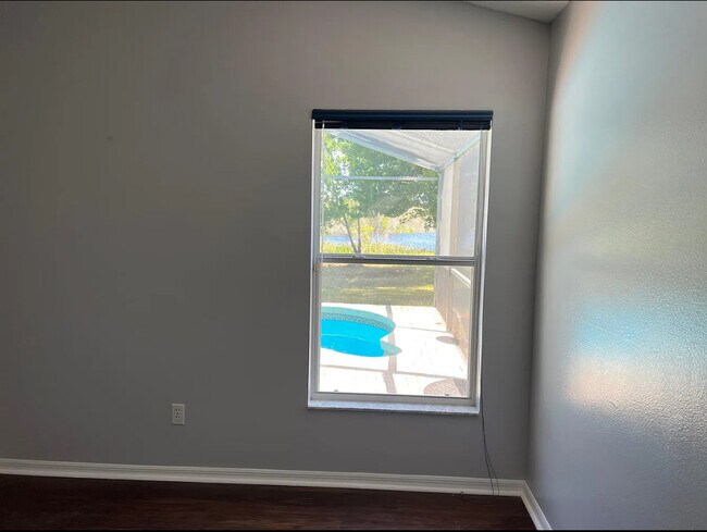 Building Photo - 3673 Seminole Dr
