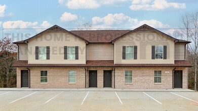 Building Photo - 107 Smithson Ln