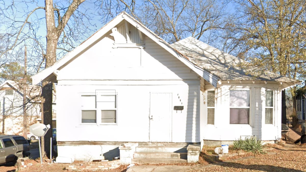 Building Photo - 1441 20th St N