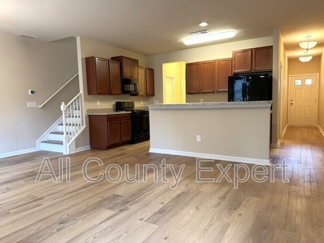 Building Photo - 187 Townview Dr