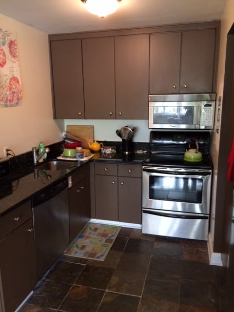 Kitchen - 1900 Richard Jones Rd