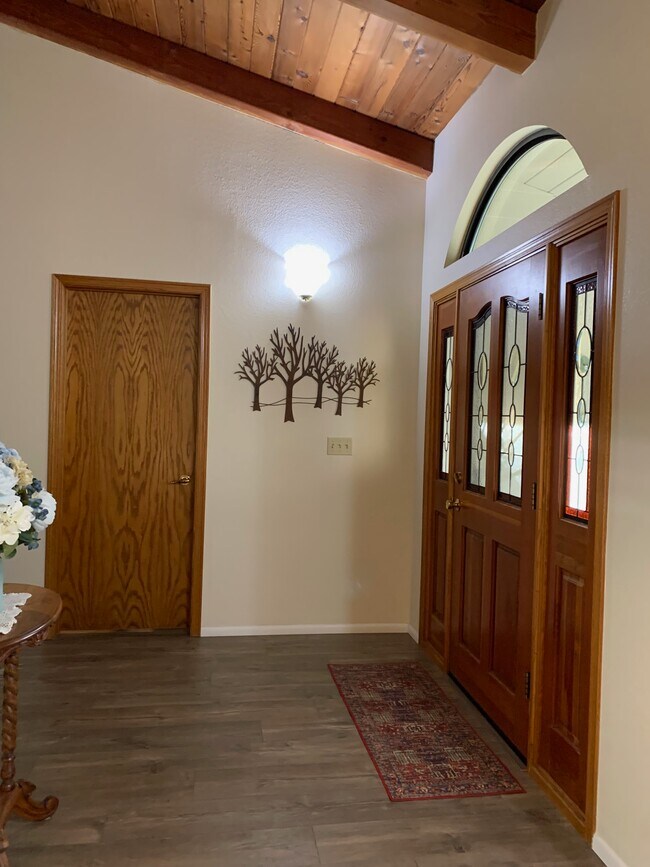 Building Photo - 745 Silverado Estates Ct
