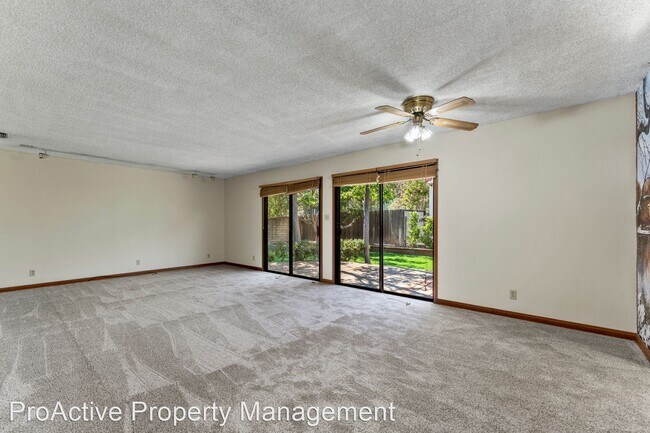 Foto del edificio - 3 br, 2 bath House - 3031 Menlo Dr
