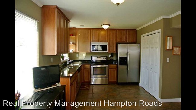 Foto del edificio - 1521 Brookwood Cres