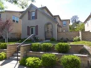 Building Photo - 28375 Camino Del Arte Dr