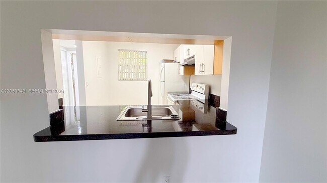 Foto del edificio - 753 NW 103rd Terrace