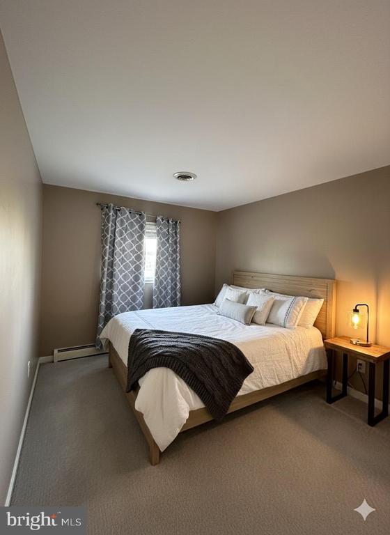 Foto del edificio - 4311 Kenwood Dr