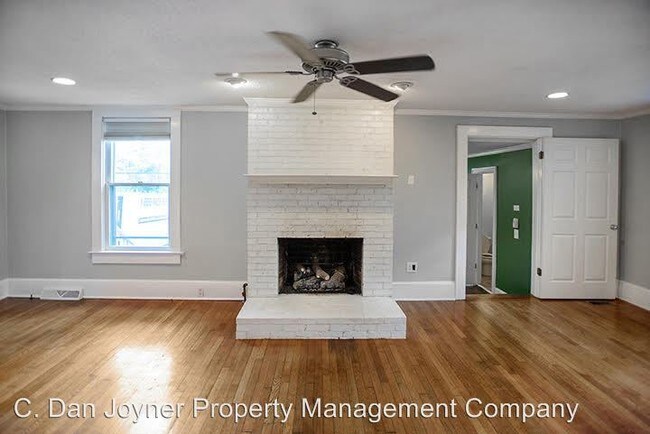 Foto del edificio - 3 br, 2 bath House - 220 Buist Avenue